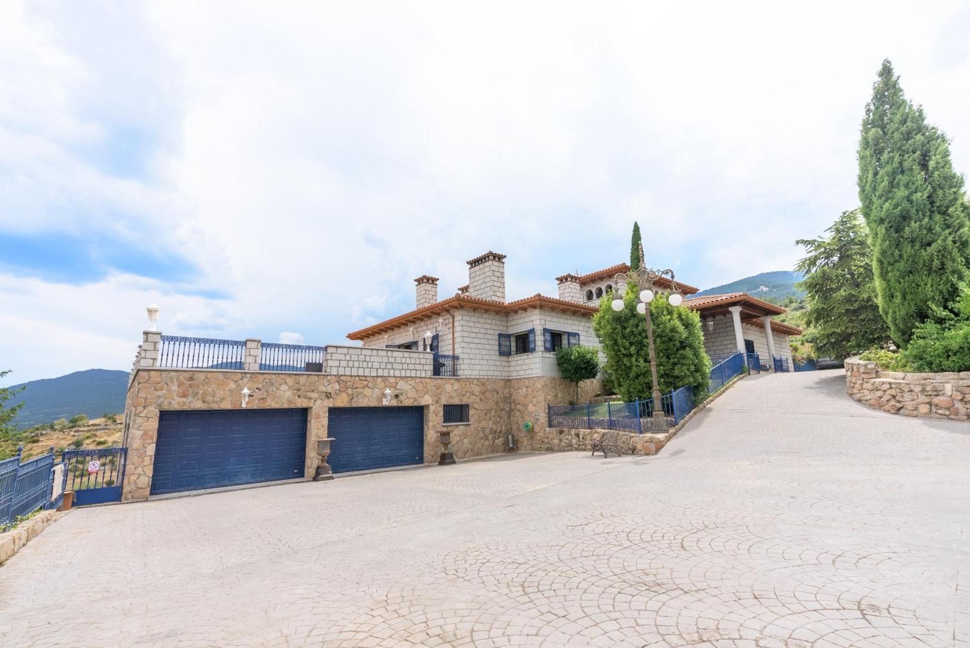 Mansion Con Jacuzzi A 40 Grados, Gran Piscina Y Padel *