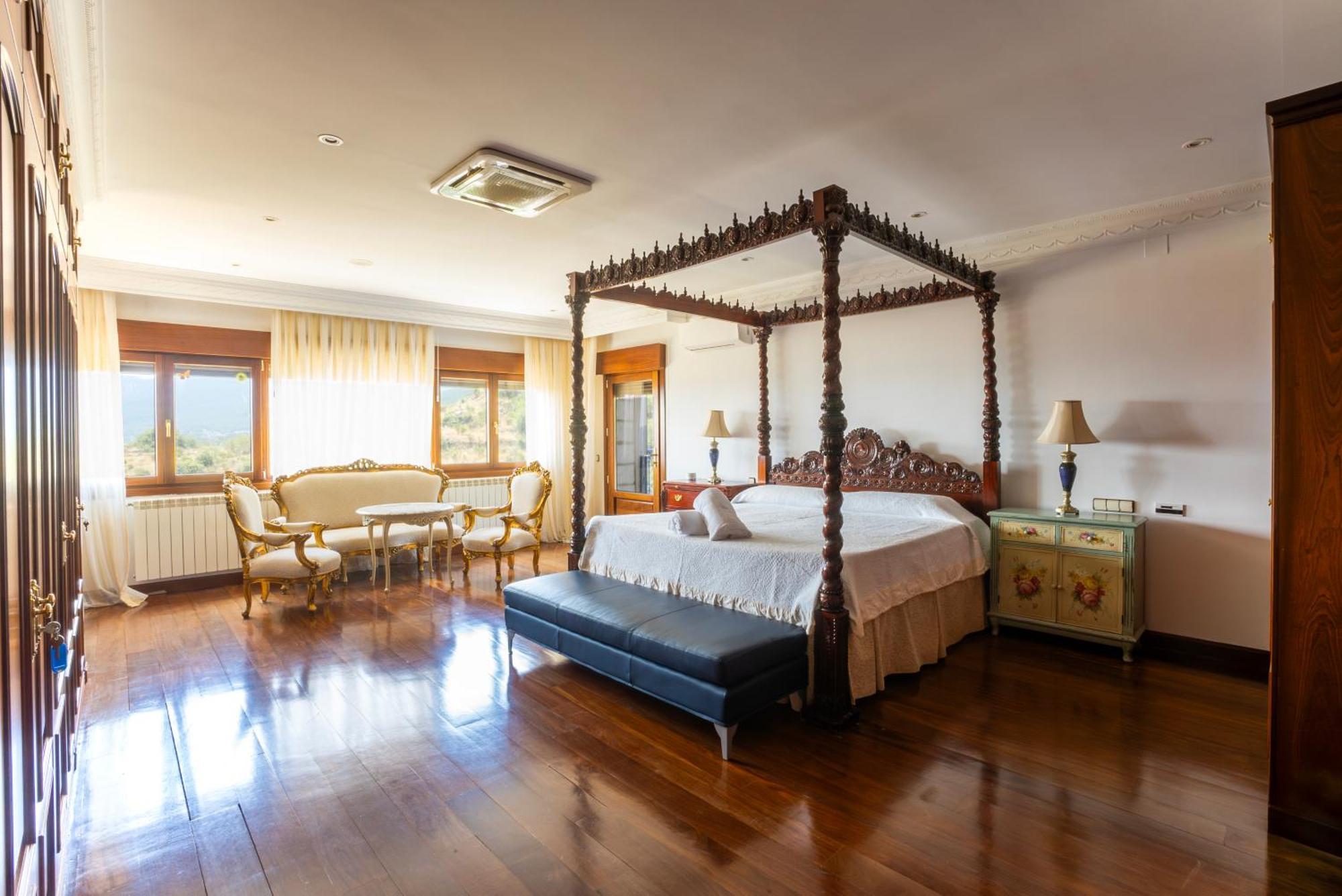 Villa Mansion Con Jacuzzi A 40 Grados, Gran Piscina Y Padel