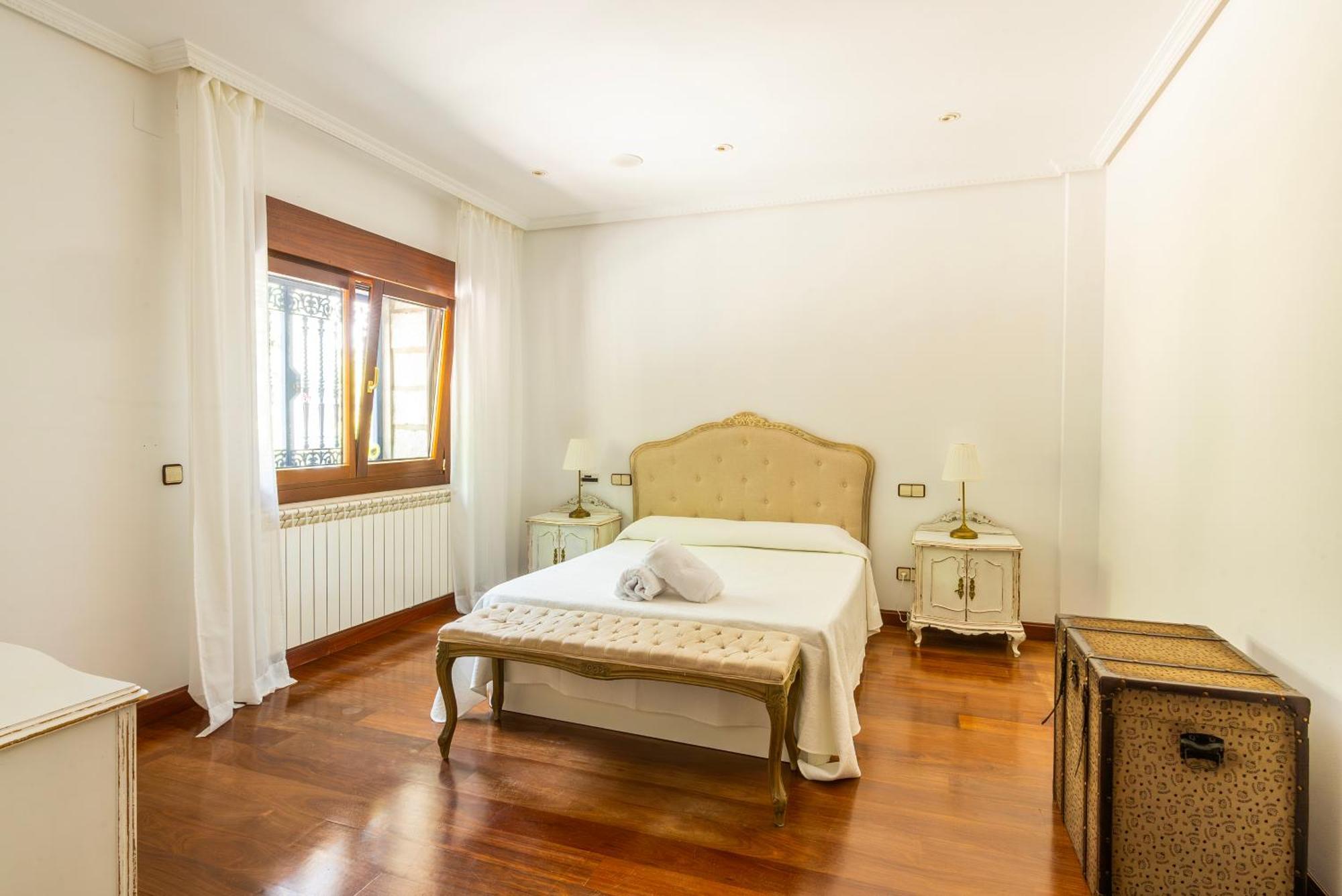 Villa Mansion Con Jacuzzi A 40 Grados, Gran Piscina Y Padel
